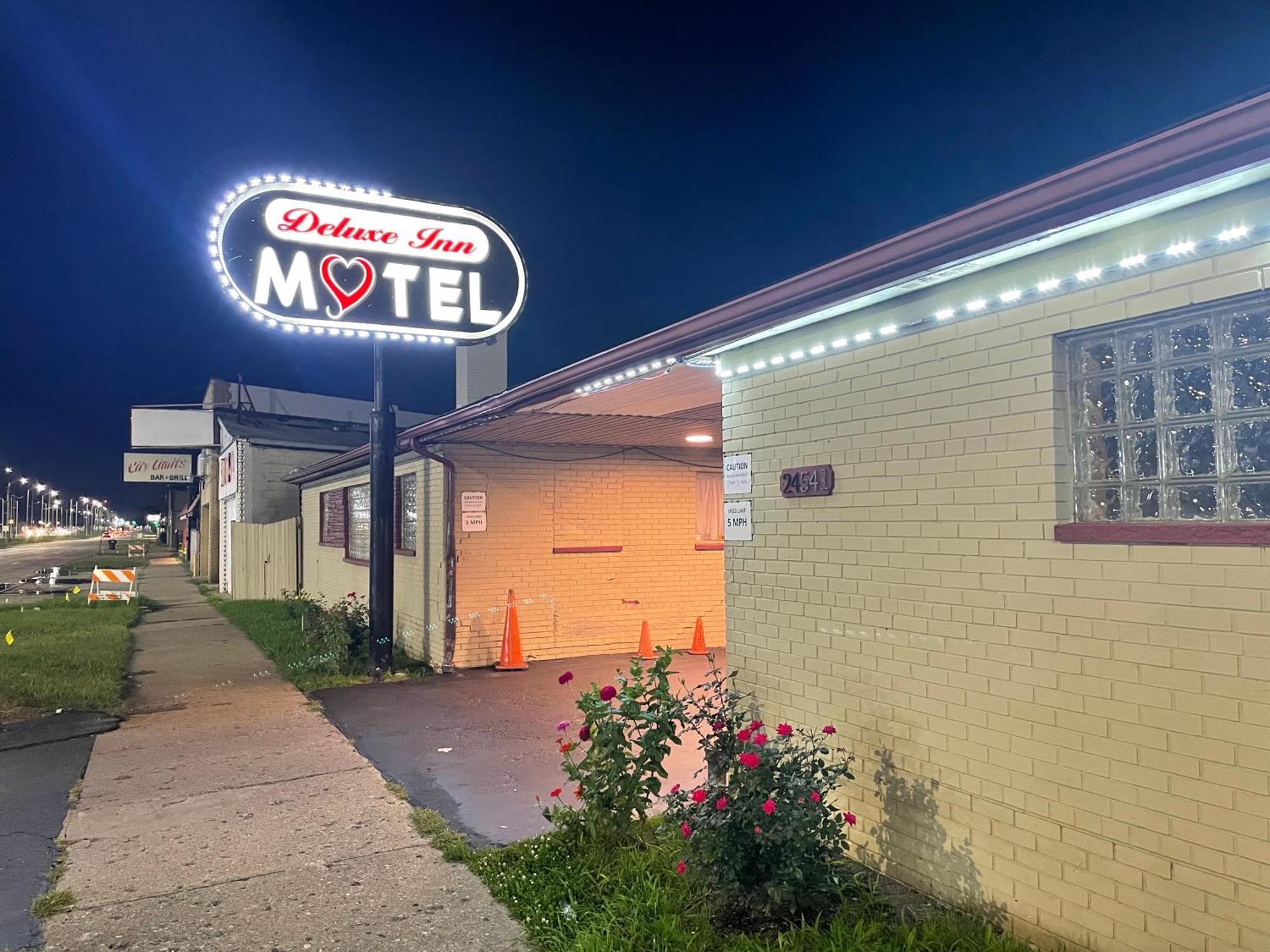 Deluxe Inn Motel Detroit Exterior foto
